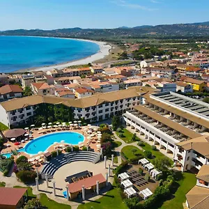 4* Ośrodek wypoczynkowy Cala Della Torre